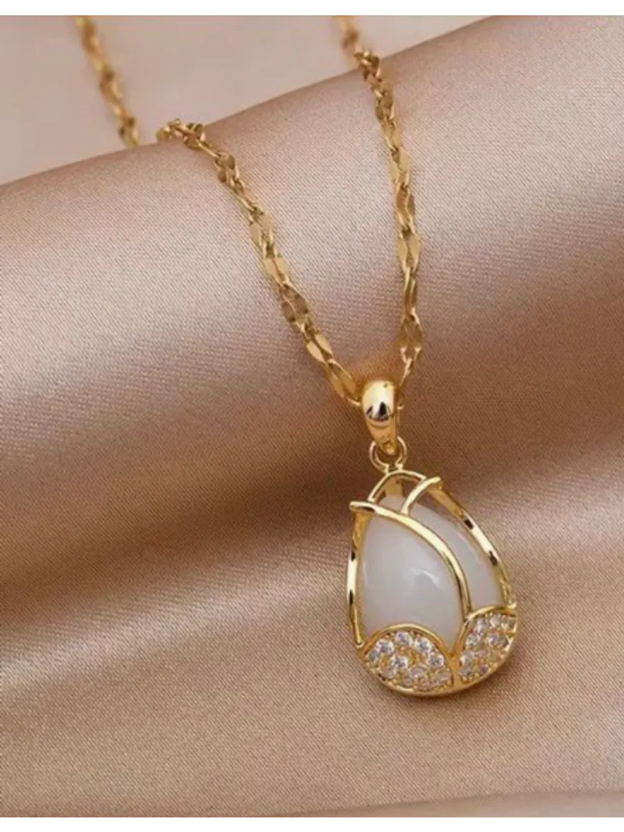 Կախազարդով վզնոցներ