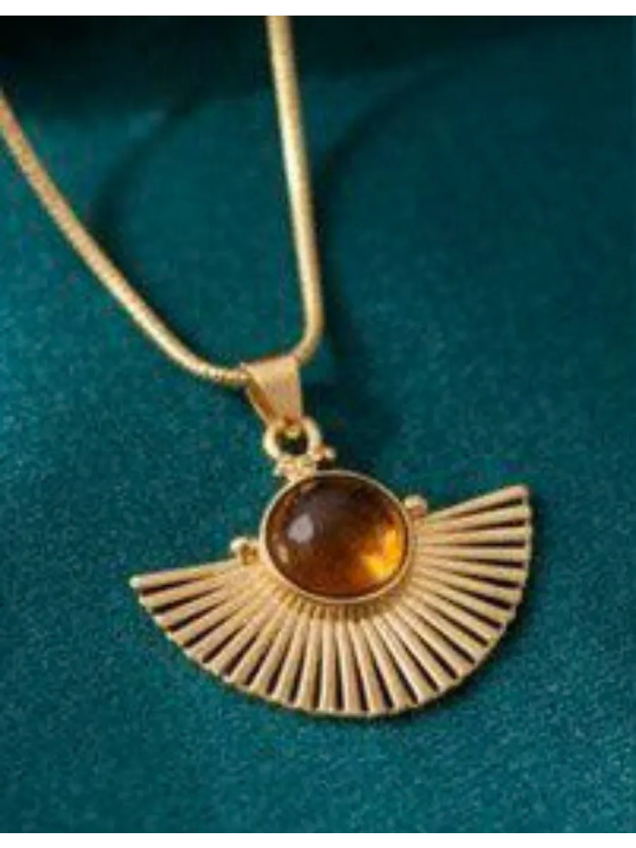 Կախազարդով վզնոցներ