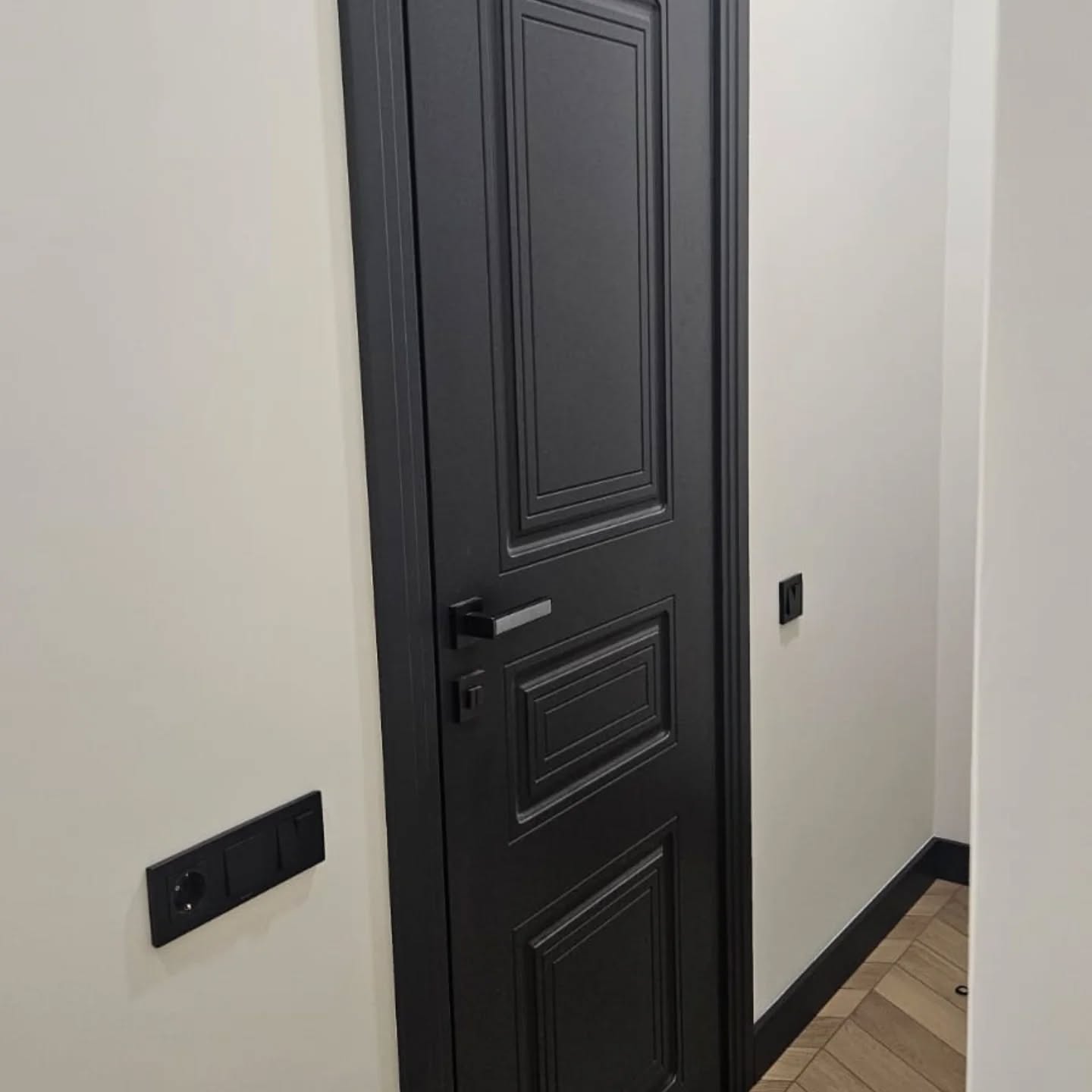 Պատրաստվում է մեր արտադրամասում, մեր բարձրակարգ վարպետների կողմից։ Ժամանակակից դիզայն,